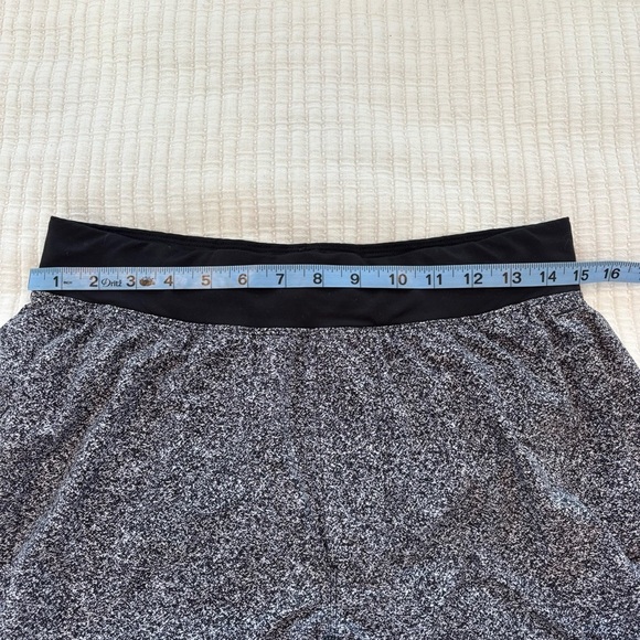 Lululemon T.H.E. Short Linerless Pineweave Alpine White Black Size Medium - Picture 10 of 12